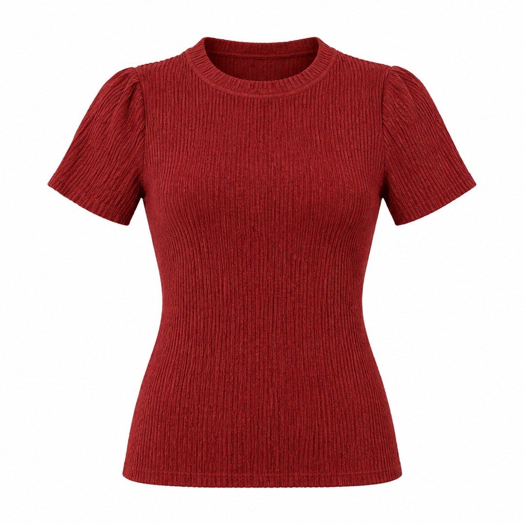 Red Ribbed T-shirt (Category: Shirts) located in San Ildefonso. Submitted by rgdeclutters (Listing ID 1463475169, Image 1). Description: L 21" W 14".