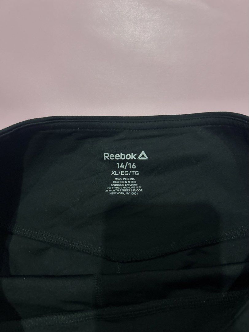 Reebok Cycling Short (Category: Activewear) located in Manila. Submitted by chen_clybelles (Listing ID 1463456235, Image 2). Description: XL for kids S for adults.