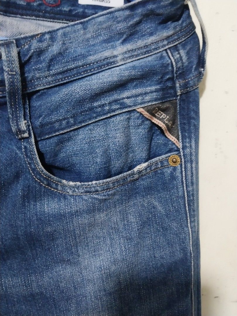 Replay Blue Distressed Denim Jeans (Category: Jeans) located in Manila. Submitted by PrinceDani.Clothing (Listing ID 1463462539, Image 3). Description: replay denim jeans Size 30 on tag 32in waist 41in length excellent condition .
