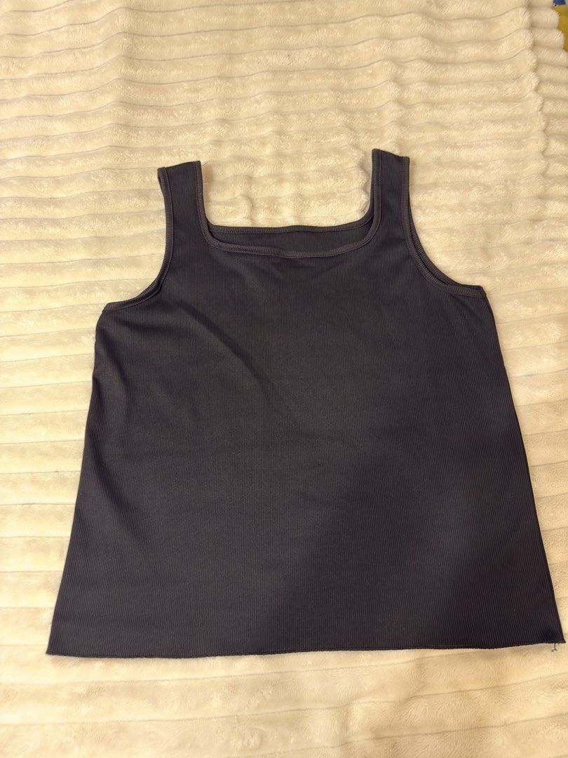 Ribbed Square Neck Tank Top - Dark Grey (Category: Sleeveless) located in Rizal. Submitted by rianaht (Listing ID 1463403389, Image 1). Description: Dark grey ribbed tank top - Never used - Can fit Large to 2XL - Square neckline - Sleeveless design - Stretchy and comfortable material 🌸 RFS: Decluttering 🌸 Delivery only to be shouldered by the buyer. 🌸 Payment via GCash / Maya / Maribank .