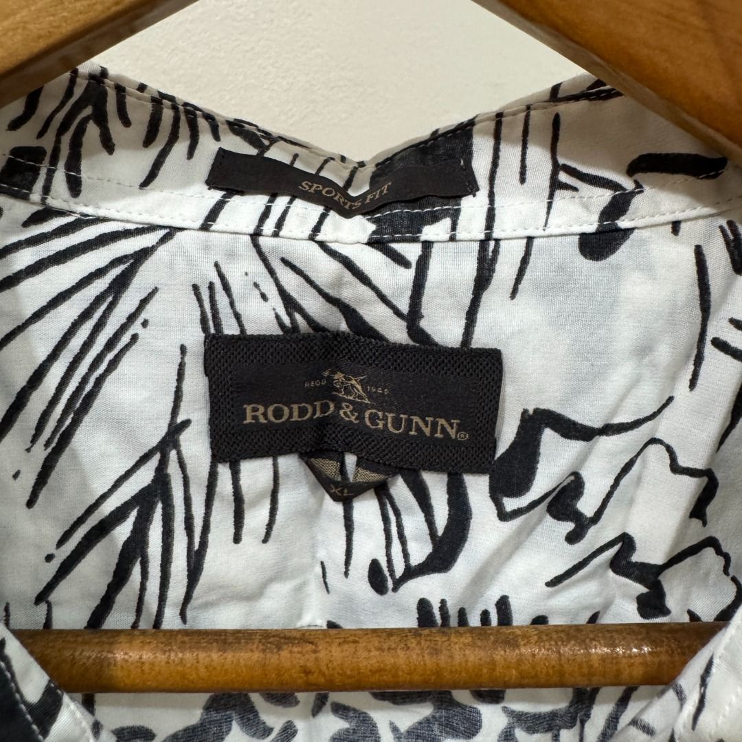 Rodd & Gunn Hawaiian Button Down Polo (Category: Formal Shirts) located in Manila. Submitted by destashedmnl2 (Listing ID 1463399514, Image 2). Description: 💫 FREE SHIPPING WITHIN METRO MANILA 💫 (₱500 & up worth of purchase via J&T) ✨ Size: L-XL ✨ Measurement: W- 22" L- 30" 🩶 Message me for more info/photos. 😊 🩶 MOP: BDO/BPI/GCASH/GOTYME 🩶 MOD: -Lalamove (Same Day Delivery: Metro Manila and nearby provinces) -J&T ; starts at ₱50 sf (Metro M