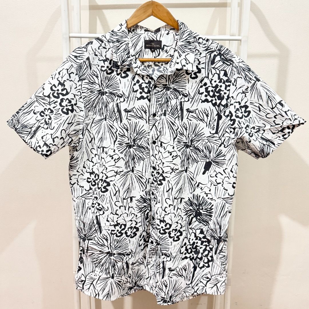 Rodd & Gunn Hawaiian Button Down Polo (Category: Formal Shirts) located in Manila. Submitted by destashedmnl2 (Listing ID 1463399514, Image 1). Description: 💫 FREE SHIPPING WITHIN METRO MANILA 💫 (₱500 & up worth of purchase via J&T) ✨ Size: L-XL ✨ Measurement: W- 22" L- 30" 🩶 Message me for more info/photos. 😊 🩶 MOP: BDO/BPI/GCASH/GOTYME 🩶 MOD: -Lalamove (Same Day Delivery: Metro Manila and nearby provinces) -J&T ; starts at ₱50 sf (Metro M