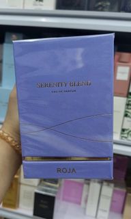(Category: ) located in . Submitted by luxuryfragrances (Listing ID 1463420258, Image 1). Description: .