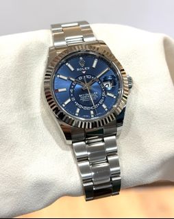(Category: ) located in . Submitted by windliew89_allwatches (Listing ID 1463359705, Image 1). Description: .