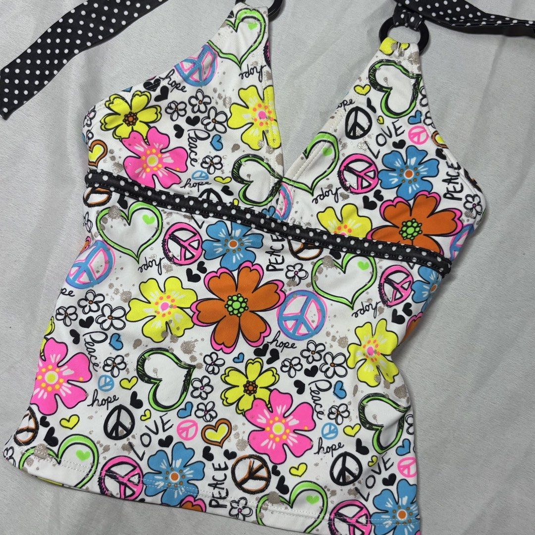 Roxy extra small swimwear halter top (Category: Bikinis & Swimsuits) located in Cebu City. Submitted by meowmeow.water (Listing ID 1463427998, Image 1). Description: RFS- dsnt fit me size extra small for more details dm me.