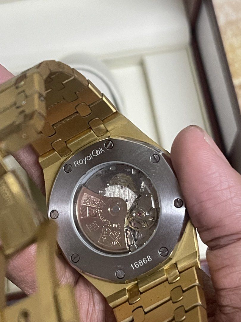 Royal Oak (Category: Luxury Watches) located in Manila. Submitted by missme1207 (Listing ID 1463495399, Image 3). Description: .