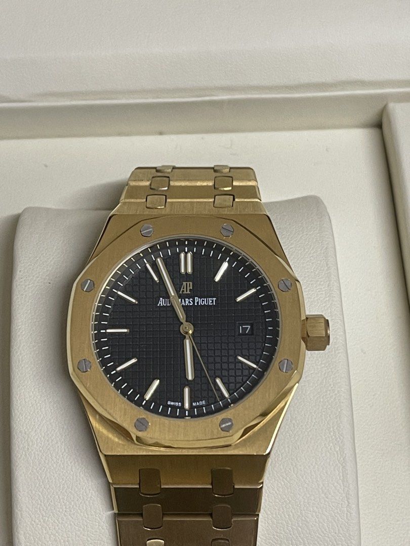 Royal Oak (Category: Luxury Watches) located in Manila. Submitted by missme1207 (Listing ID 1463495399, Image 2). Description: .