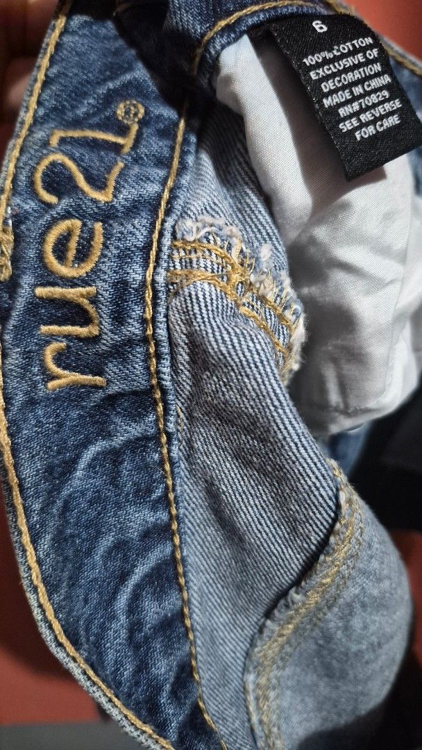 Rue 21 Distressed Denim Shorts (Category: Shorts) located in Imus. Submitted by shopestepanimey (Listing ID 1463375898, Image 2). Description: - Brand: Rue 21 - Type: Distressed Denim Shorts - Size: 8.