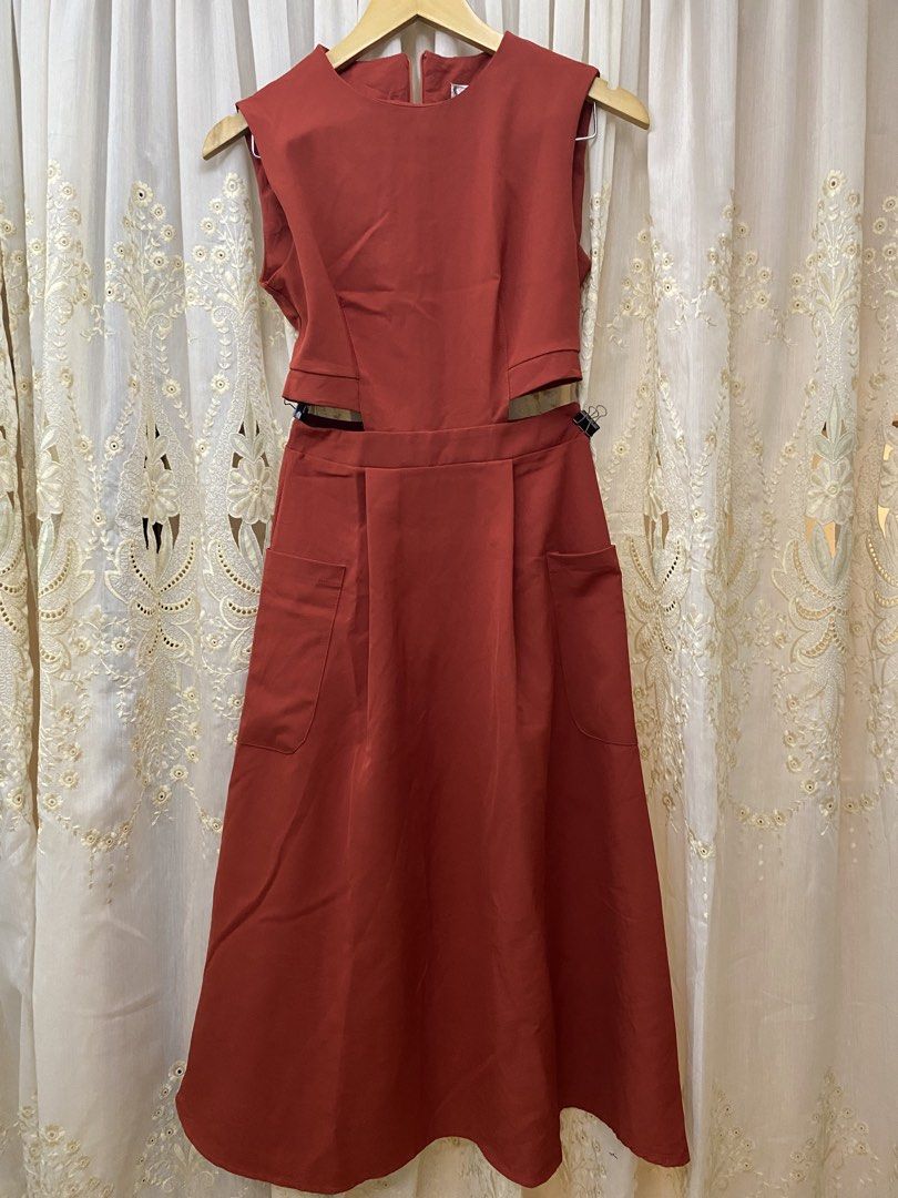 Rust Sexy Dress (Category: Dresses) located in Trece Martires City. Submitted by reloveandrestyle (Listing ID 1463448289, Image 1). Description: S-M.