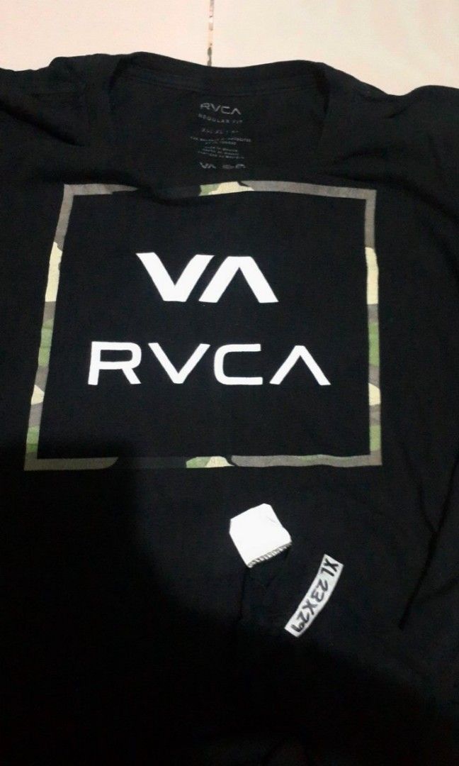 RVCA 'Camouflage' (Category: Formal Shirts) located in Koronadal. Submitted by scottie_spliffin (Listing ID 1463437551, Image 2). Description: Size: XL (23x29) Condition/Color Rate: 9/10 Price: 500 Add SF (Courier thru J&T).