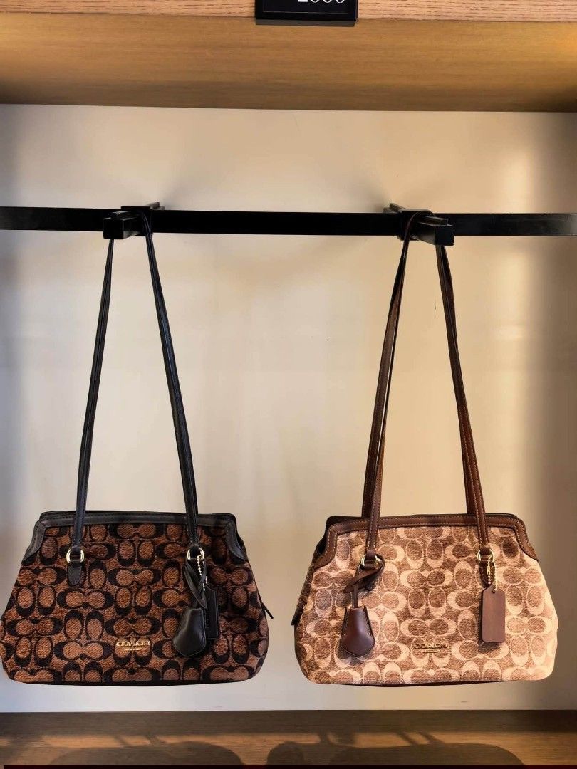 SALE!! COACH ELISE SHOULDER BAG (Category: Shoulder Bags) located in Pasig City. Submitted by ttitalaana20198 (Listing ID 1463386593, Image 1). Description: FIXED PRICE WITH INCLUSIONS ONHAND DELIVERY VIA LALAMOVE ACTUAL PHOTO POSTED ❌️NO MEET UP ( BUSY GURL HERE).