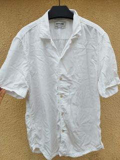 （分類：）位於 。 由 Capricornian.1376 提交（商品編號 1463355517，圖片 1）。簡介： 。