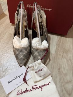 （分類：）位於 。 由 shoesbabyyyy 提交（商品編號 1463432188，圖片 1）。簡介： 。