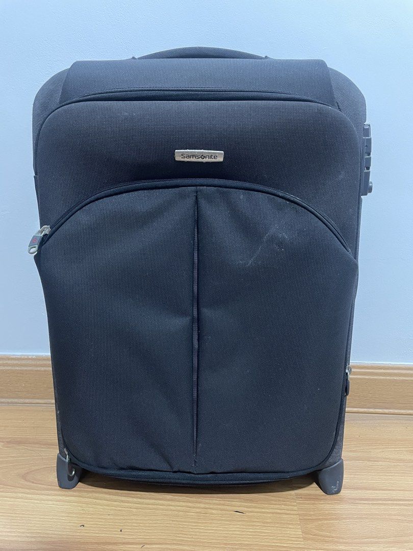 Samsonite Cordoba Duo Small (Category: Luggage) located in Quezon City. Submitted by beadiamzon (Listing ID 1463512363, Image 1). Description: Samsonite Cordoba Duo Size: Small 40 x 50 x 20 cm Capacity: 50L Color: Dark gray Price: 1k Free Delivery within Metro Manila.