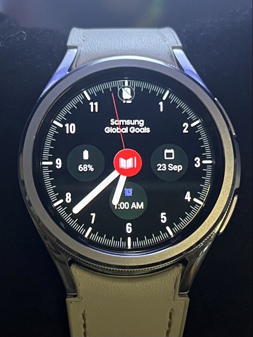 SAMSUNG GALAXY SMARTWATCH (6) CLASSIC (Category: Wearables & Smart Watches) located in Manila. Submitted by bhern17 (Listing ID 1463551780, Image 3). Description: Samsung Galaxy Watch6 Classic 43mm Silver (with original strap and charger ₱4,499 (Slightly negotiable) * Condition: 100% Original with NTC Local Seal. Super fresh and smooth condition. No hidden technical issues, 100% factory clear and ready to pair sa new owner. 😊☺️ * Bakit Maganda I