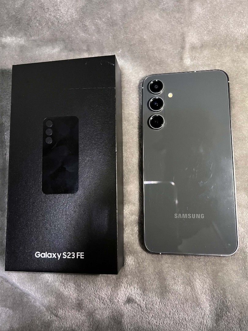 Samsung S23 FE (Category: Samsung) located in Manila. Submitted by jherviee.dl08 (Listing ID 1463362416, Image 3). Description: 6.4" Dynamic AMOLED 2X Resolution 2340 × 1080 FHD+ Refresh rate 120Hz Processor (PH) Exynos 2200, Octa-core 8GB / 256GB Rear camera 50MP main + 12MP ultrawide + 8MP telephoto Zoom 3× optical up to 30× digital Video Up to 8K Battery 4,500mAh Charging 25W wired + wireless charging Water resistance IP68 5G NTC No issue. Bra