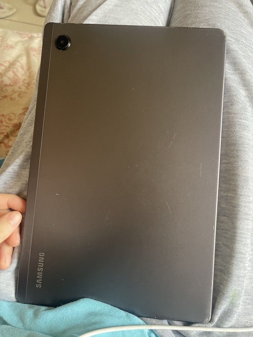 Samsung tablet A8 second hand (Category: Samsung) located in Manila. Submitted by milkshake707 (Listing ID 1463377217, Image 1). Description: It has a dent sa side just cause nahulog ko pero maliit lang, its good from playing i usually play ml on it.