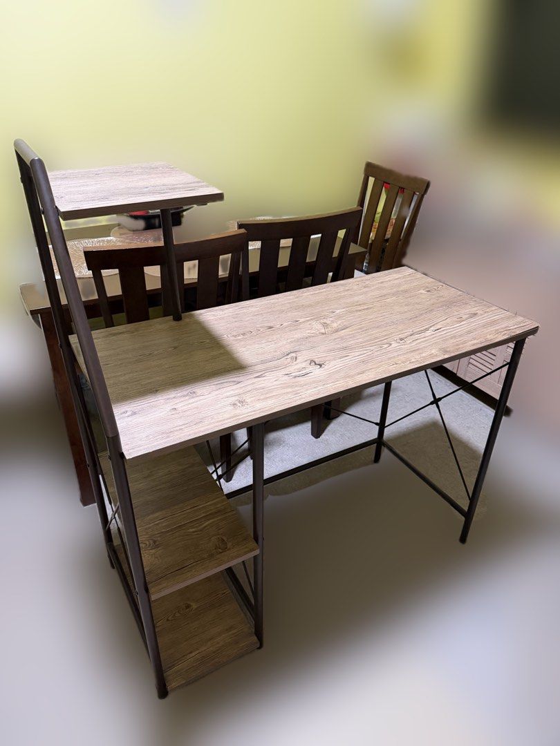 San-Yang Computer Table Oak & Brown 401625 (Category: Tables & Sets) located in Caloocan City. Submitted by catwonrideul (Listing ID 1463384497, Image 1). Description: Price lowered alr from 2K. Bought for ₱3,310.75 at San-Yang store. - With dent, umangat yung side kasi nabasa but everything else is still okay. - Materials: Particle Board, PVC - Size: 102 x 48 x 119 cm (LWH).