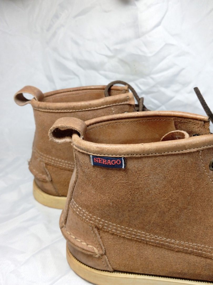 Sebago Docksides Boots (Category: Boots) located in Quezon City. Submitted by jiro_uchiha (Listing ID 1463418964, Image 3). Description: Sebago Docksides Leather Boots Genuine brown leather Size 7US, signs of use No issues aside from cosmetics. no sole separation. Pick up, meet up, shipping available Quezon City loc Salamats! 🙏🏿.