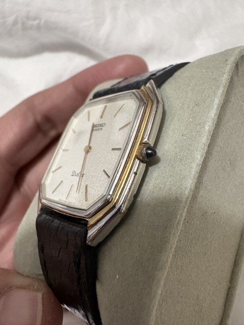SEIKO Dolce ultra thin octagon two-tone watch (Category: Men's Watches) located in Quezon City. Submitted by collectors.vault (Listing ID 1463522549, Image 3). Description: quartz onyx cabochon ultra thin.