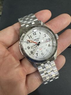 (Category: ) located in . Submitted by seikowatchfactory (Listing ID 1463421483, Image 1). Description: .