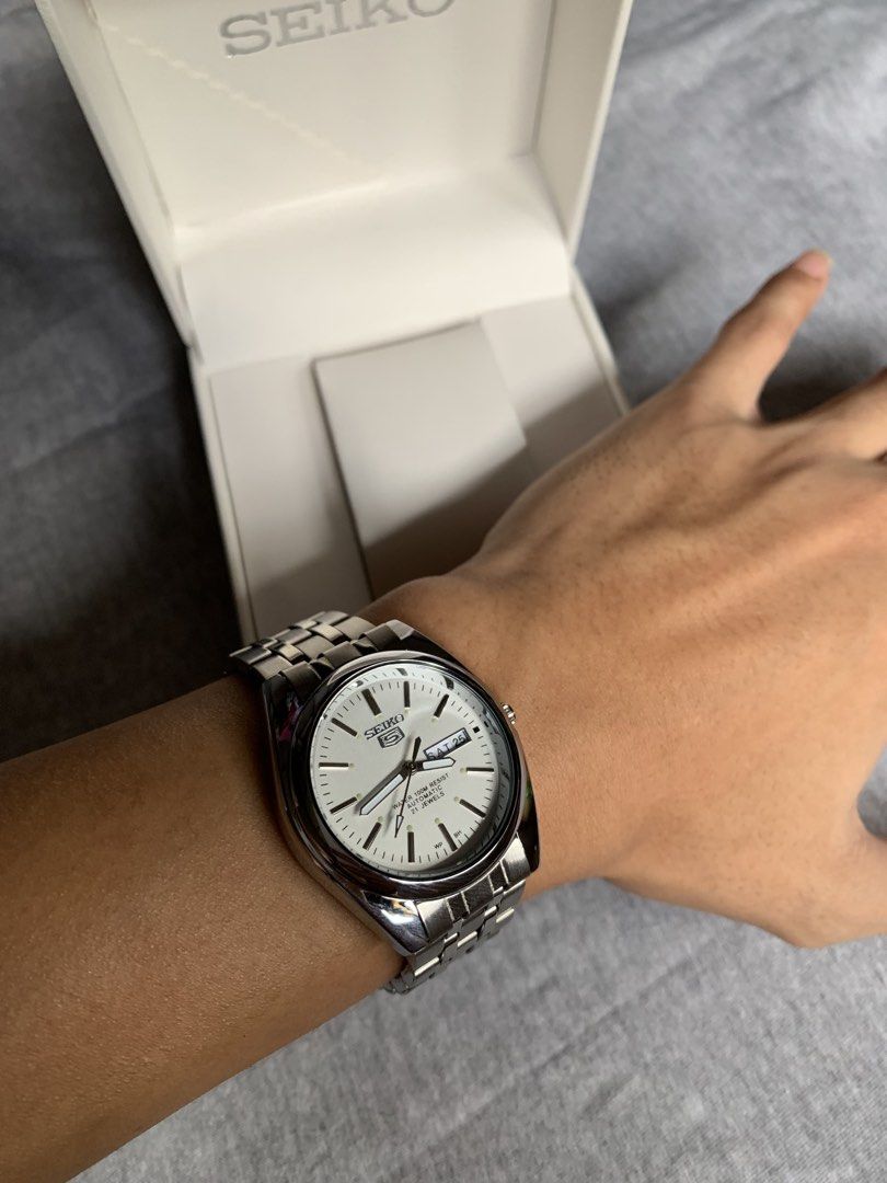 Seiko Five Automatic (Category: Men's Watches) located in Manila. Submitted by jaivrgr22 (Listing ID 1463407608, Image 3). Description: Excellent Condition All Working / No issue With Hard Box & Paper Bag .