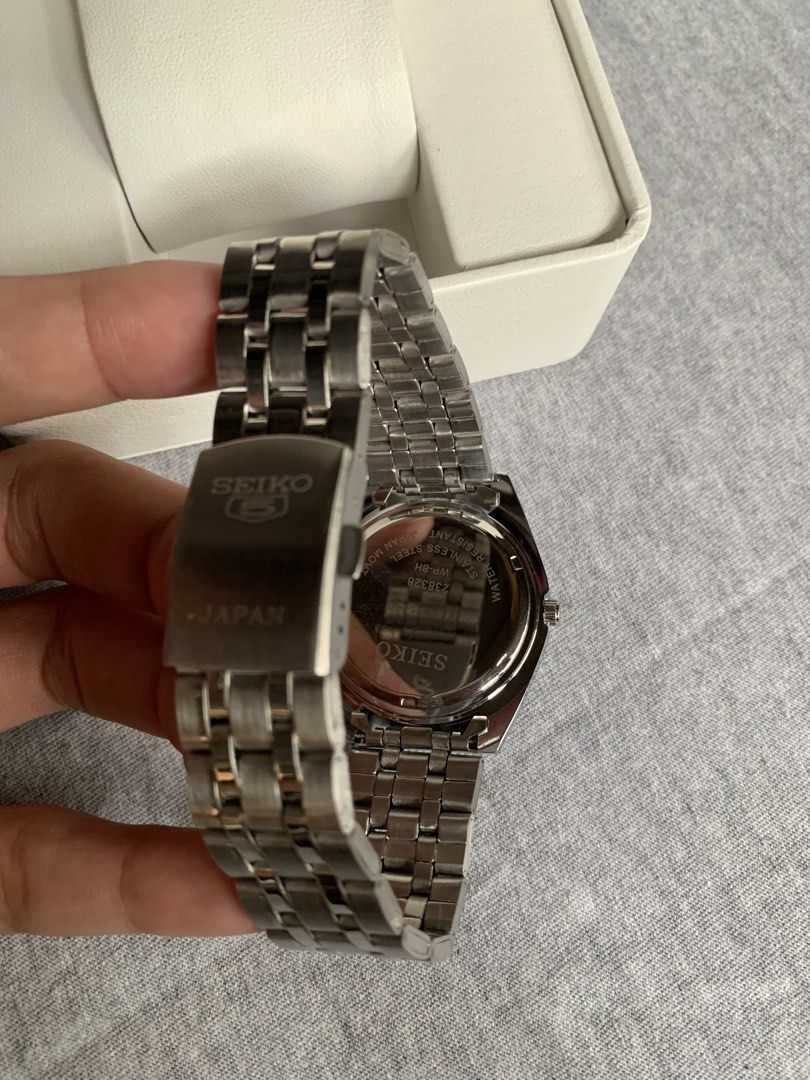 Seiko Five Automatic (Category: Men's Watches) located in Manila. Submitted by jaivrgr22 (Listing ID 1463407608, Image 2). Description: Excellent Condition All Working / No issue With Hard Box & Paper Bag .