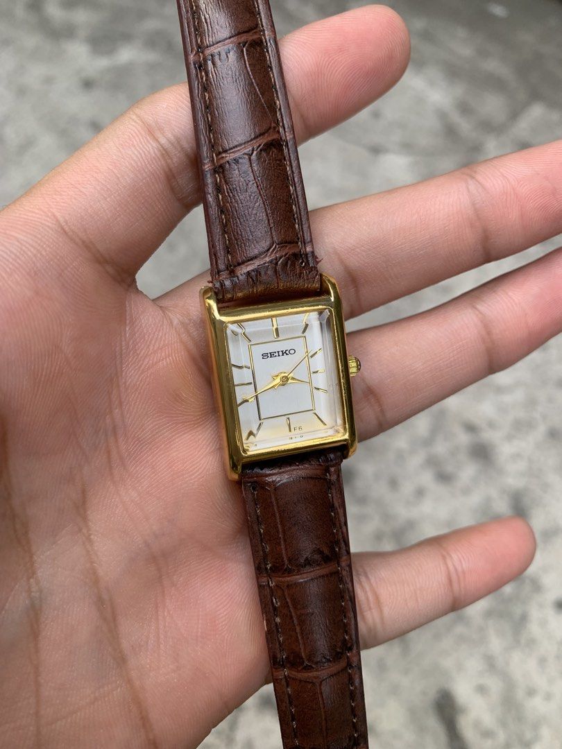 Seiko Mini Leather Strap Blue Crown (Category: Luxury Watches) located in Manila. Submitted by jaivrgr22 (Listing ID 1463399246, Image 1). Description: Excellent Condition All Working / No issue With Hard Box & Paper Bag .