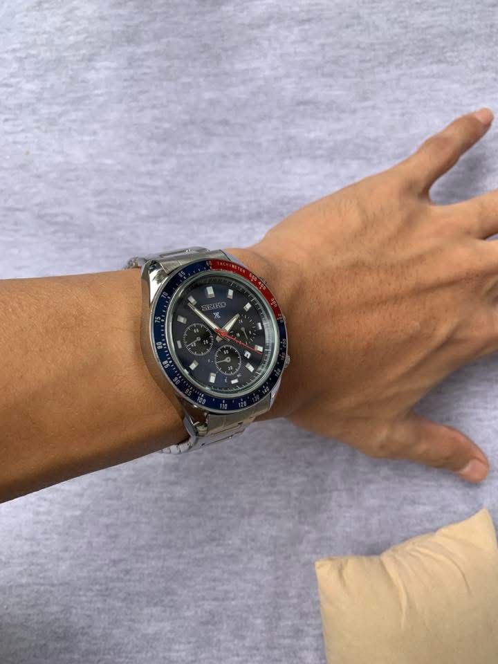 Seiko Prospex Chronograph Automatic (Category: Men's Watches) located in Manila. Submitted by jaivrgr22 (Listing ID 1463402112, Image 2). Description: Excellent Condition All Working / No issue With Hard Box & Paper Bag .