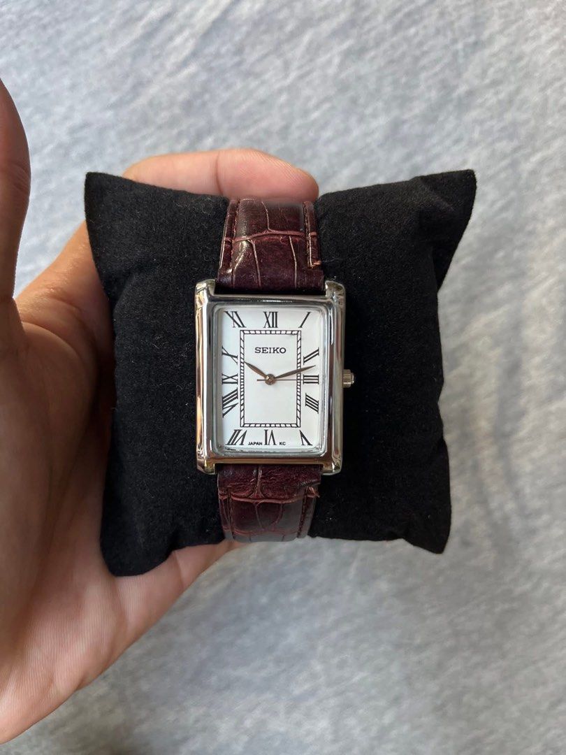 Seiko Roman Leather Strap Blue Crown (Category: Luxury Watches) located in Manila. Submitted by jaivrgr22 (Listing ID 1463393673, Image 1). Description: Excellent Condition All Working / No issue With Hard Box & Paper Bag .