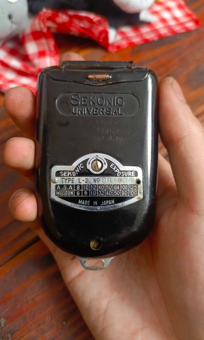 Sekonic L-II 2 Universal Exposure Meter (Category: Lighting & Studio Equipment) located in Quezon City. Submitted by victorald25831 (Listing ID 1463419742, Image 2). Description: Working.