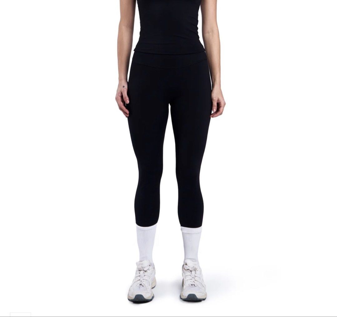 SHAPE Black High Waisted Cropped Leggings (Category: Other Bottoms) located in Quezon City. Submitted by ysabelmendoza (Listing ID 1463350451, Image 2). Description: selling my M sized leggings from shape! size M, soft and comfy fabric - originl price is ₱1800 (sold out on website) used only 1-2x rfs: impulse buy.