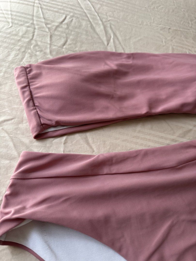 SHEIN Strapless High Waist Bikini Set Size M (Category: Bikinis & Swimsuits) located in Rizal. Submitted by christellebasilio (Listing ID 1463339887, Image 2). Description: - SHEIN Bikini Set - Color: Dusty Rose - Size: Medium (M) - Style: Strapless top with high-waisted bottoms - Perfect for beach days and pool parties - Comfortable and stylish.