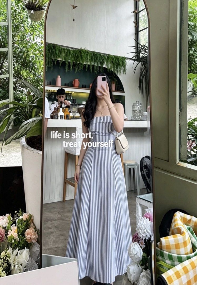Shein Striped Strapless Maxi Dress (Category: Dresses) located in Manila. Submitted by abbypot (Listing ID 1463454848, Image 3). Description: Worn once.