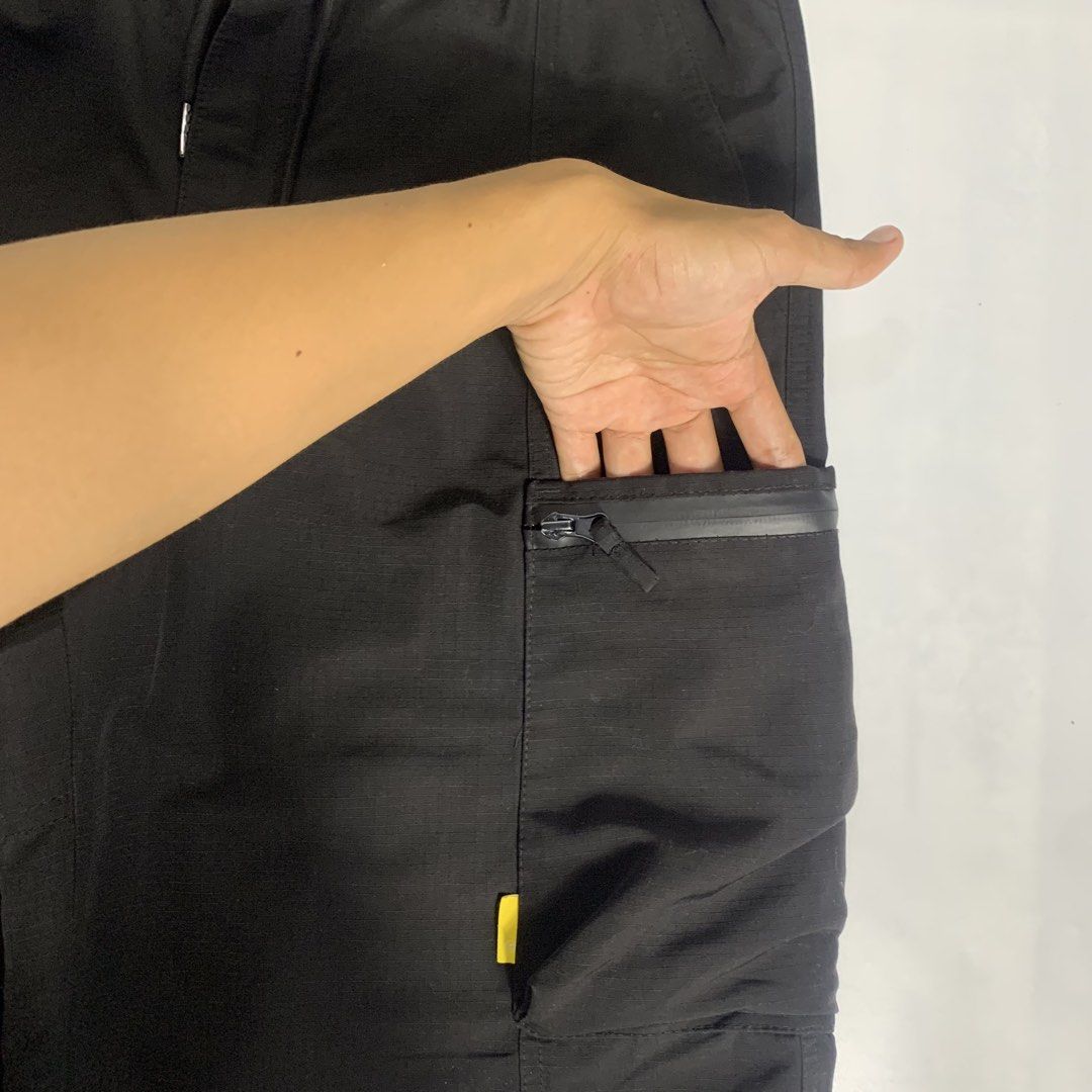 Shibuya Element (Category: Shorts) located in Cabanatuan. Submitted by xythrifting (Listing ID 1463444868, Image 3). Description: .