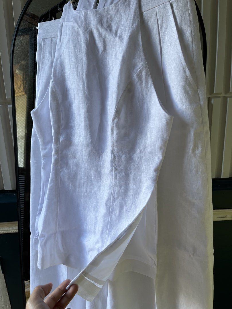 Shushi Linen set (Category: Sets or Coordinates) located in Guinobatan. Submitted by rosseeey (Listing ID 1463439827, Image 2). Description: Bought it for 3700. Top is small bottom is medium .