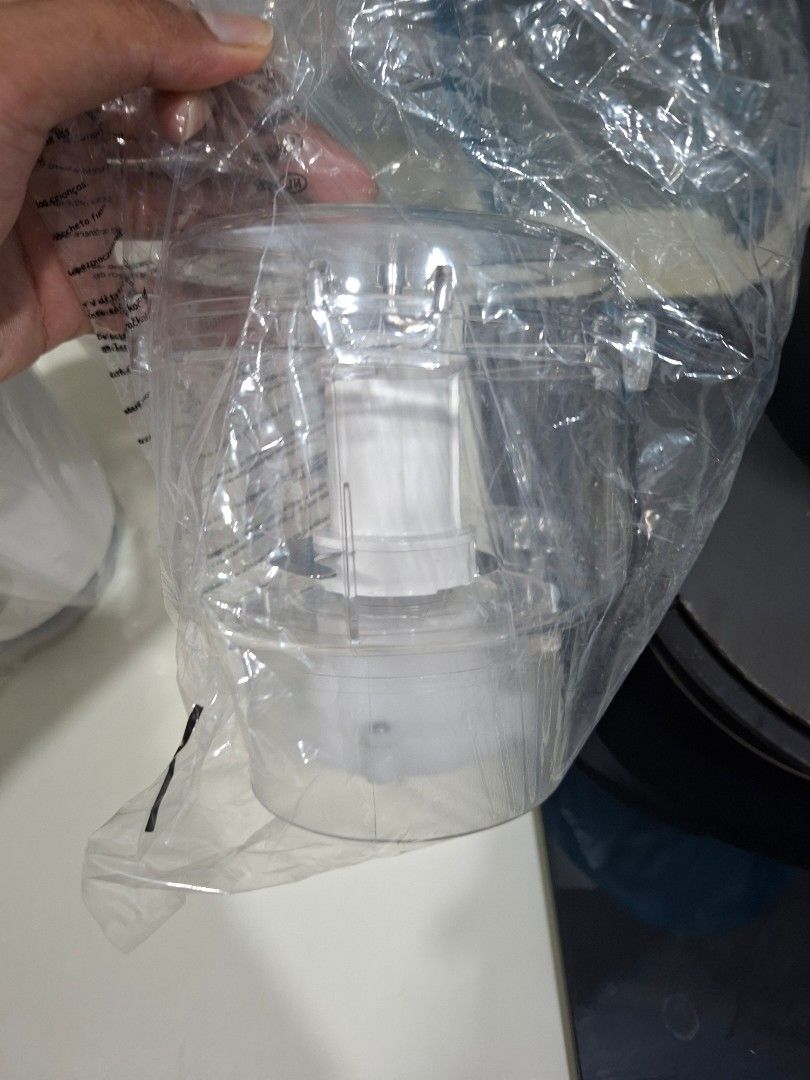 Simplus Food Processor - Simple Us Simple Plus (Category: Juicers, Blenders & Grinders) located in Kulai. Submitted by hizzham (Listing ID 1463340442, Image 3). Description: baru je beli masih x pakai lagi...