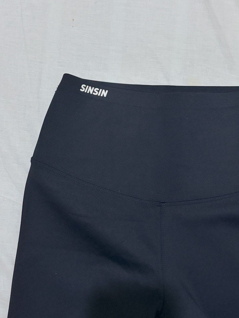 SINSIN Black High-Waisted Leggings (Category: Other Bottoms) located in General Mariano Alvarez. Submitted by b3yaaa (Listing ID 1463454801, Image 2). Description: - Size written is M but only fits XS (very small sizing) - Material: Nylon and Spandex blend - Features: Comfortable, stretchy, easy to move in - Ideal for: Workouts, casual wear -Super buttery and high-quality fabric.