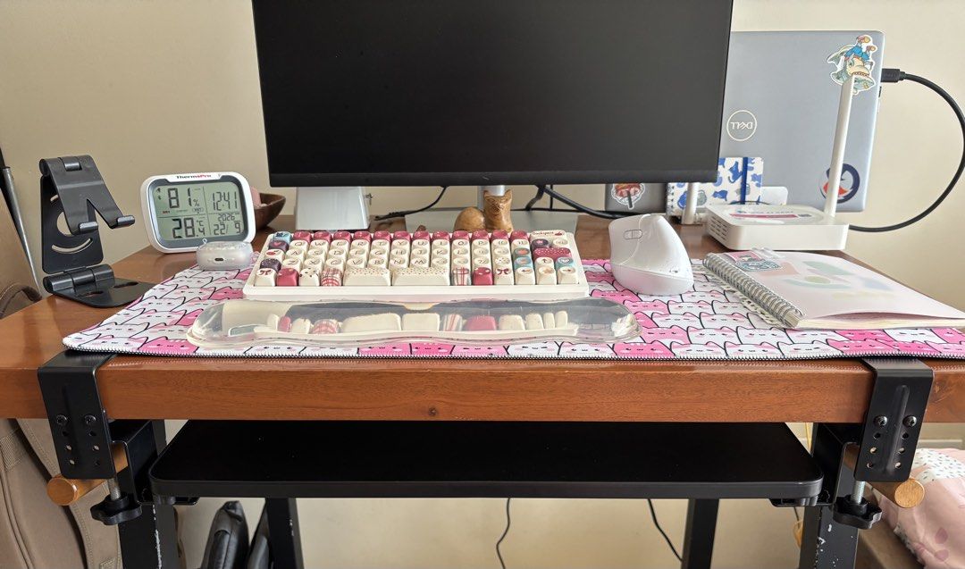 Sliding Keyboard Desk | Makati (Category: Computer Keyboard) located in Makati City. Submitted by bea00x (Listing ID 1463366526, Image 2). Description: 1. easy to install, no screws needed 2. 52 cm length RFS: declutter 📍San Antonio, Makati 🚚 Lalamove fee will shoulder by the buyer. 💵 MOP: GCash or BPI when rider picks up the item at my place ❌ No returns and cancellations. 👉 Please note: 1. Seller will not be held liable for any damage to pr