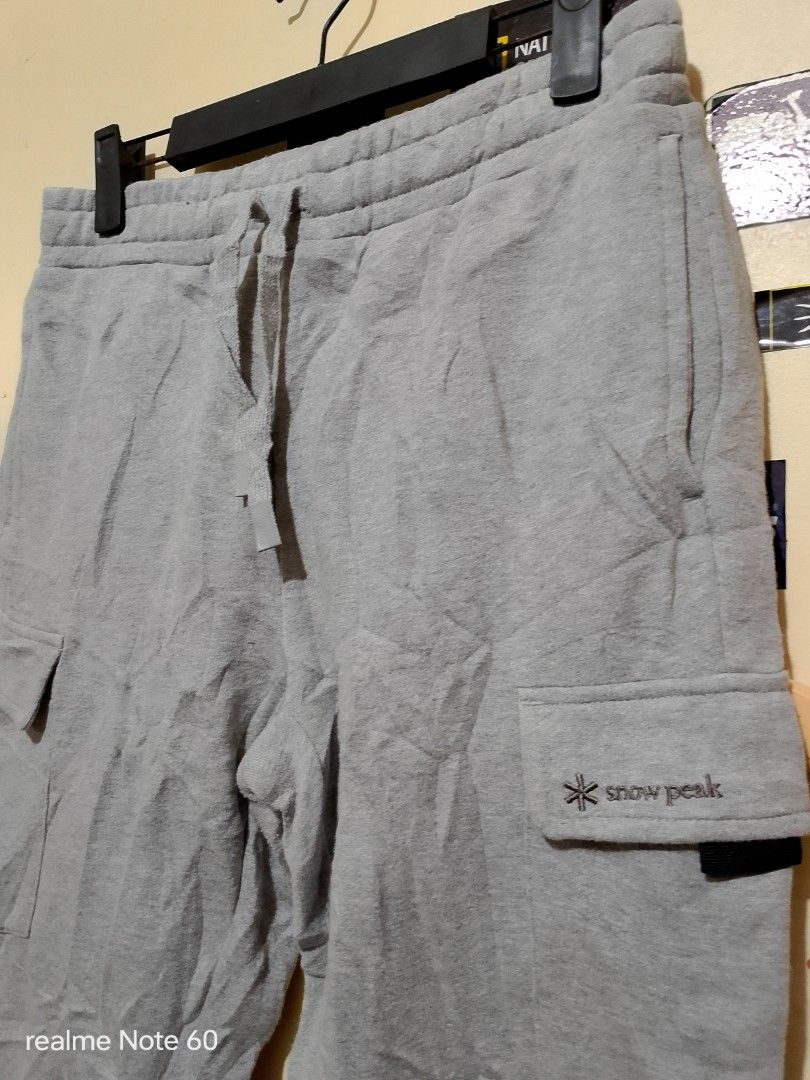 Snowpeak Cargo Jogger pants (Category: Joggers) located in Tagum. Submitted by tgm2023 (Listing ID 1463444226, Image 3). Description: Snowpeak Cargo Jogger pants - Womens Excellent condition Waist 26-30 Length 36 Inseam 26" Size SMALL on tag Cotton fabric ✅ With drawcord ✅ Multiple pockets ✅ Embroidered logo ✅ 🏷️480.⁰⁰.