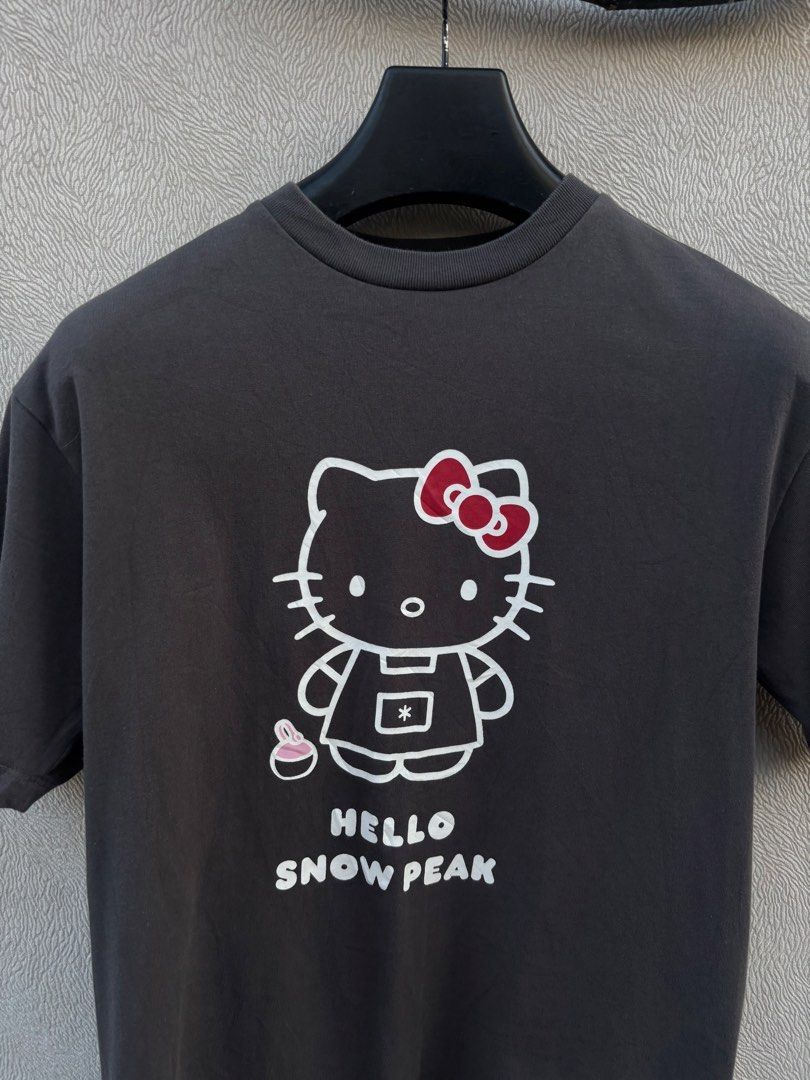SnowPeak x Sanrio (Category: Shirts) located in Baybay. Submitted by thrift.ed2023 (Listing ID 1463337594, Image 2). Description: Snowpeak x Sanrio Medium to Large 20x26 No Issue Good as New .