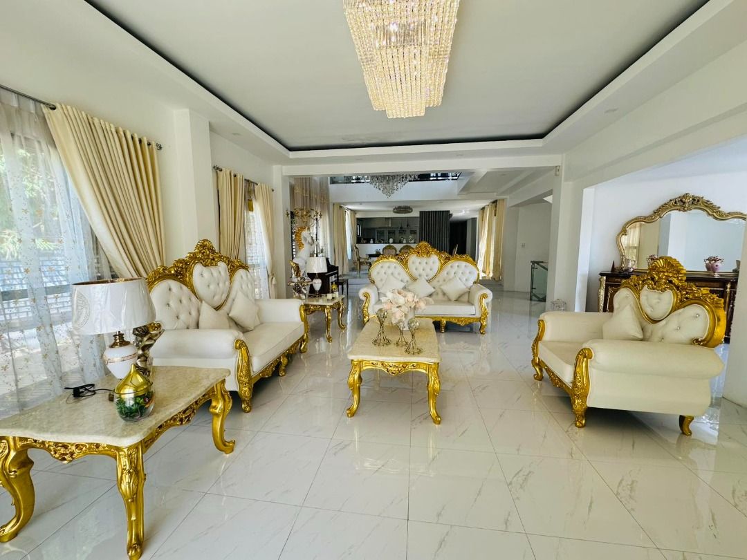 Sofa Set (Category: Sofas) located in Davao. Submitted by emmabasoc (Listing ID 1463410112, Image 2). Description: 1 seater- 1 2 -seater 1 3 -seater 1 big center table 2 side tables.