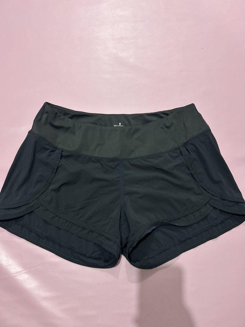 Soothfeel Running Short (Category: Activewear) located in Manila. Submitted by chen_clybelles (Listing ID 1463454346, Image 1). Description: .