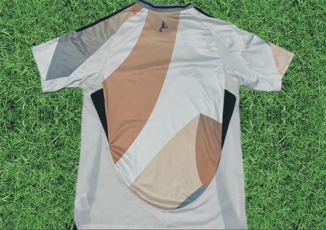 •Spain Football Jersey (Category: Tshirts & Polo Shirts ) located in Manila. Submitted by auapparel (Listing ID 1463368800, Image 2). Description: .