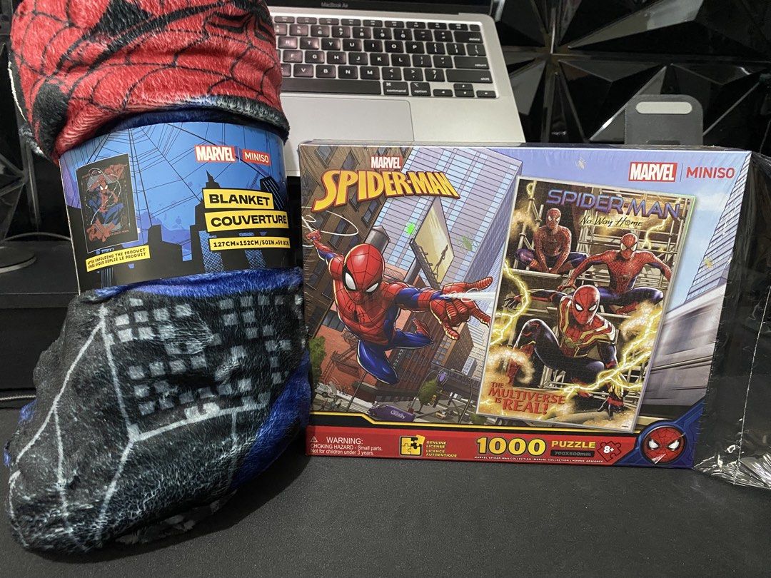 Spider-Man Miniso (Category: Western Merchandise) located in Manila. Submitted by maarkymamark (Listing ID 1463356768, Image 1). Description: For Sale Only Decluttering Spider-Man Miniso Unused Blanket - 900 Puzzle (Disassembled, Opened) - 200 📍Bacood, Sta Mesa, Manila (Pickup only).