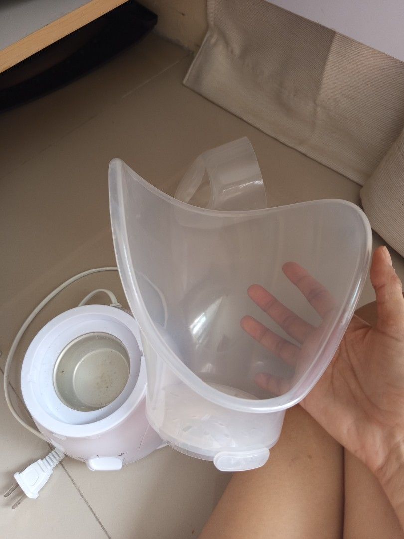 Steam Easy Nasal and Face Steamer (Category: Medical Supplies & Tools) located in Manila. Submitted by clutter_qc (Listing ID 1463407542, Image 3). Description: RFS: De cluttering.