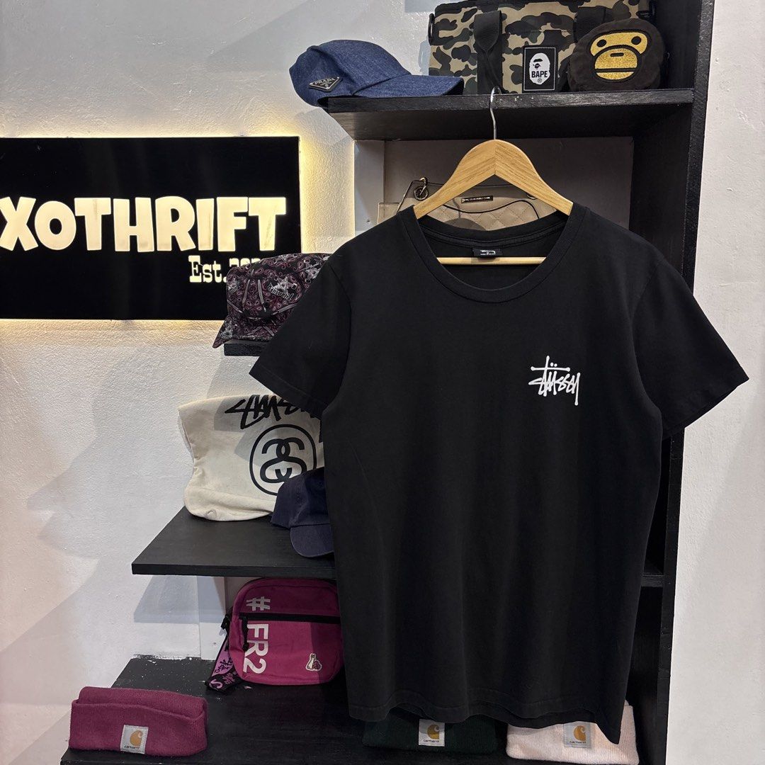 Stussy Basic Logo (Category: Activewear) located in Rizal. Submitted by doyskie.star (Listing ID 1463513300, Image 1). Description: Dimes:19 x 27.
