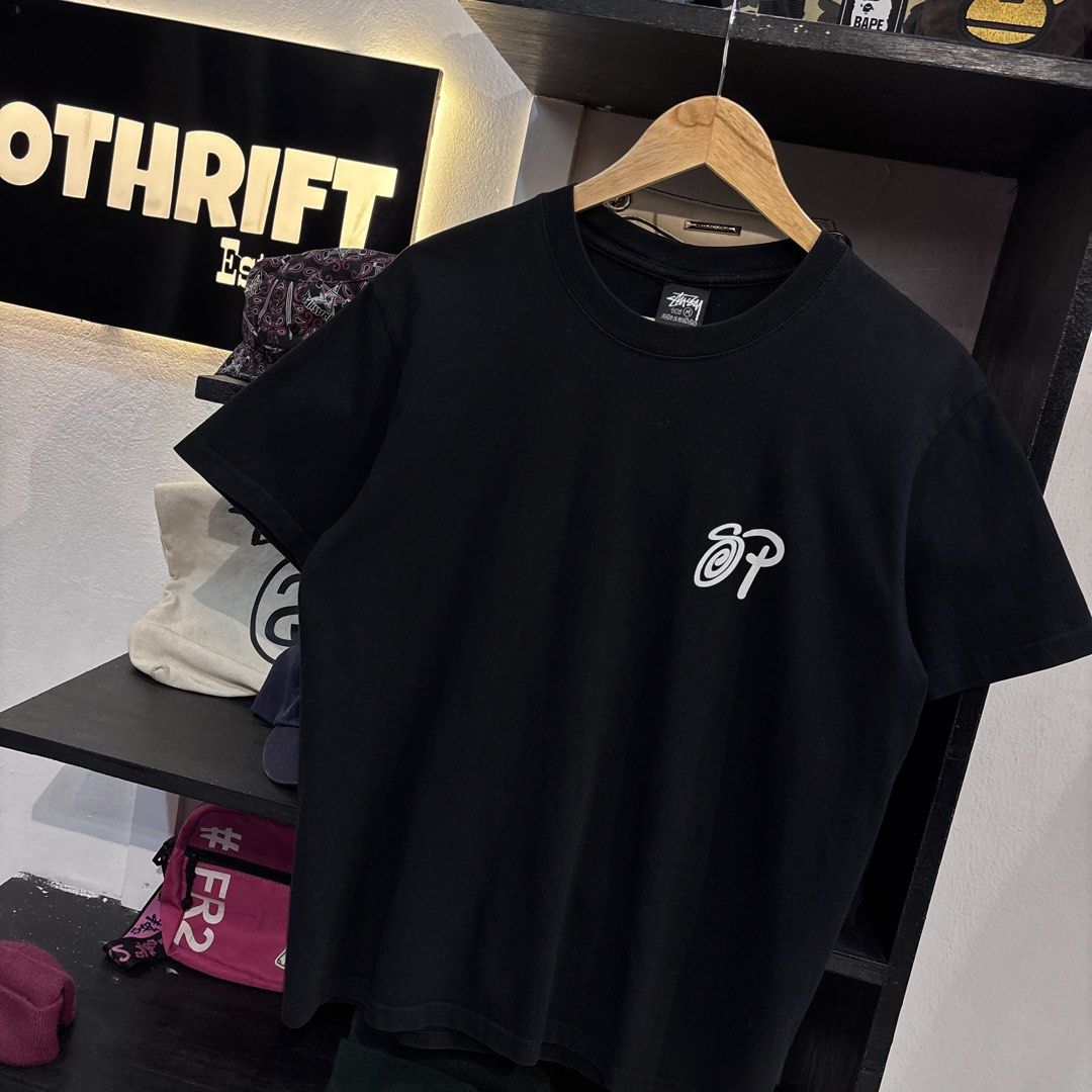 Stussy Sound Connection (Category: Activewear) located in Rizal. Submitted by doyskie.star (Listing ID 1463514189, Image 3). Description: Dimes: 19 x 26.
