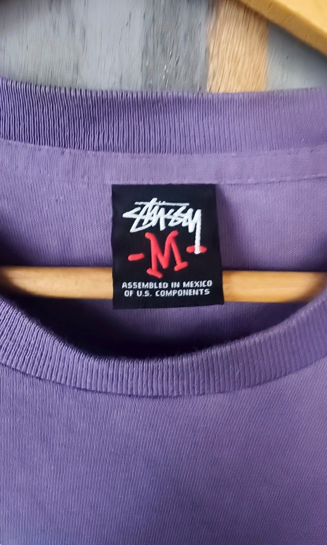 STUSSY VINTAGE (Category: Luxury Apparel) located in Makati City. Submitted by updownthrift (Listing ID 1463366466, Image 2). Description: MINIMAL HAIRLINE ON PRINT COLOR 9/10 FREE SHIPPING.