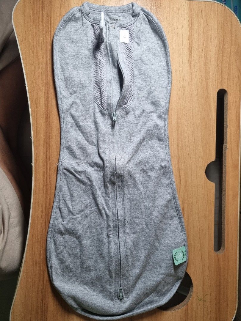 Swaddle (Comfort and Harmony Peanut Air) (Category: Babies & Kids Fashion) located in Manila. Submitted by beblips (Listing ID 1463373100, Image 2). Description: Brand: Comfort and Harmony Peanut Air From: QATAR Original Price: 1,700.